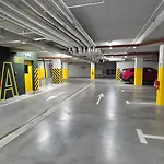 Daire Towarowa Clock Apartment, Free Parking, Air-conditioning, Self Check-in 24h Poznan