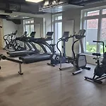 Towarowa Clock Apartment, Free Parking, Air-conditioning, Self Check-in 24h Daire