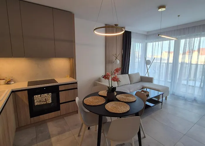 Towarowa Clock Apartment, Free Parking, Air-conditioning, Self Check-in 24h Posen