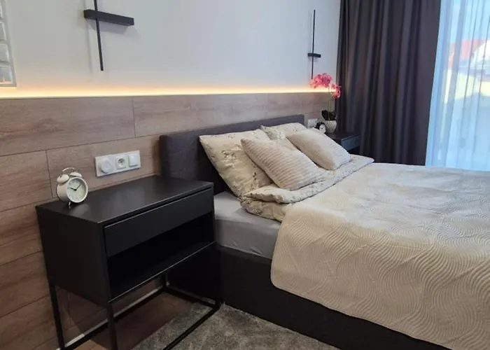 Apartment Towarowa Clock Apartment, Free Parking, Air-conditioning, Self Check-in 24h *