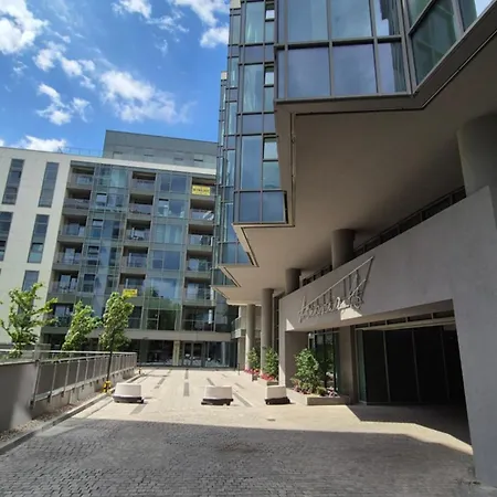 Towarowa Clock Apartment, Free Parking, Air-conditioning, Self Check-in 24h * Poznań