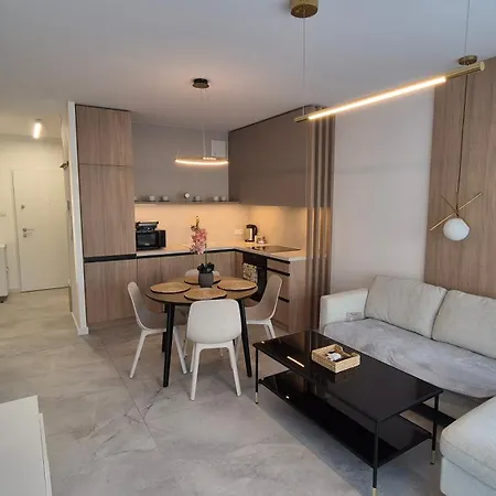 Towarowa Clock Apartment, Free Parking, Air-conditioning, Self Check-in 24h Apartment *
