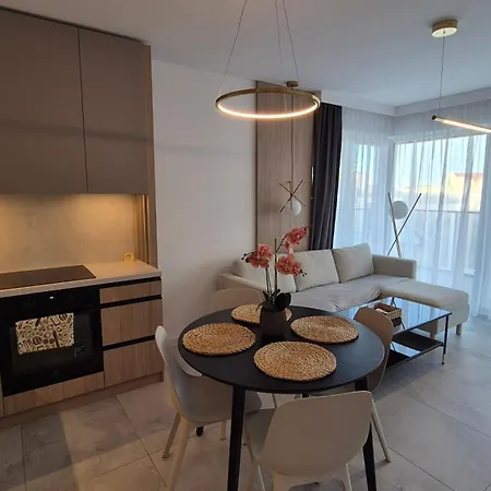 Towarowa Clock Apartment, Free Parking, Air-conditioning, Self Check-in 24h Познань