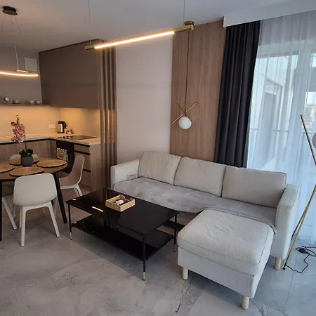 Towarowa Clock Apartment, Free Parking, Air-conditioning, Self Check-in 24h Apartament Poznań