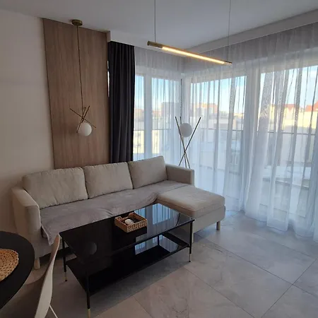 Apartament Towarowa Clock Apartment, Free Parking, Air-conditioning, Self Check-in 24h Poznań