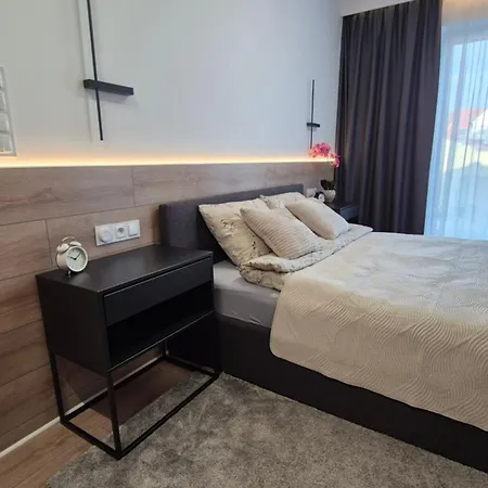 Apartament Towarowa Clock Apartment, Free Parking, Air-conditioning, Self Check-in 24h *