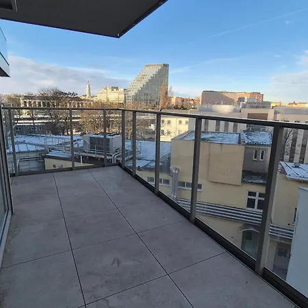 Towarowa Clock Apartment, Free Parking, Air-conditioning, Self Check-in 24h Apartament *