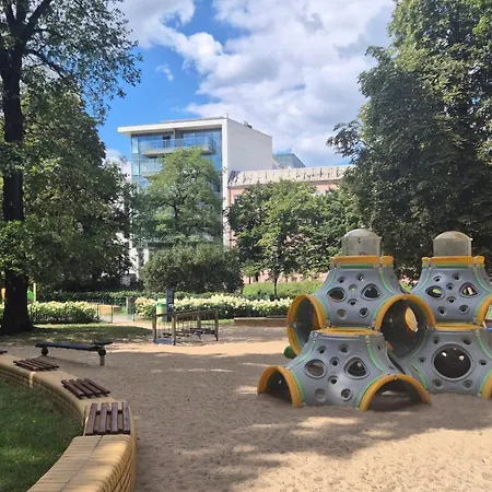 Towarowa Clock Apartment, Free Parking, Air-conditioning, Self Check-in 24h